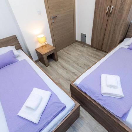 Apartments Maris Sveti Filip i Jakov Habitación foto